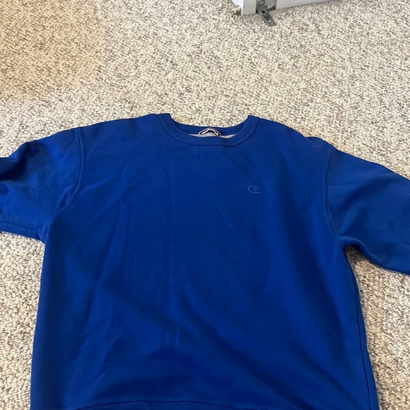 Worn like new champion crew neck - Picture 1 of 2